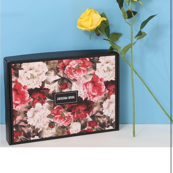 Cloudecor 15 Piece Silk Artificial Yellow Roses - Picture 5 of 10